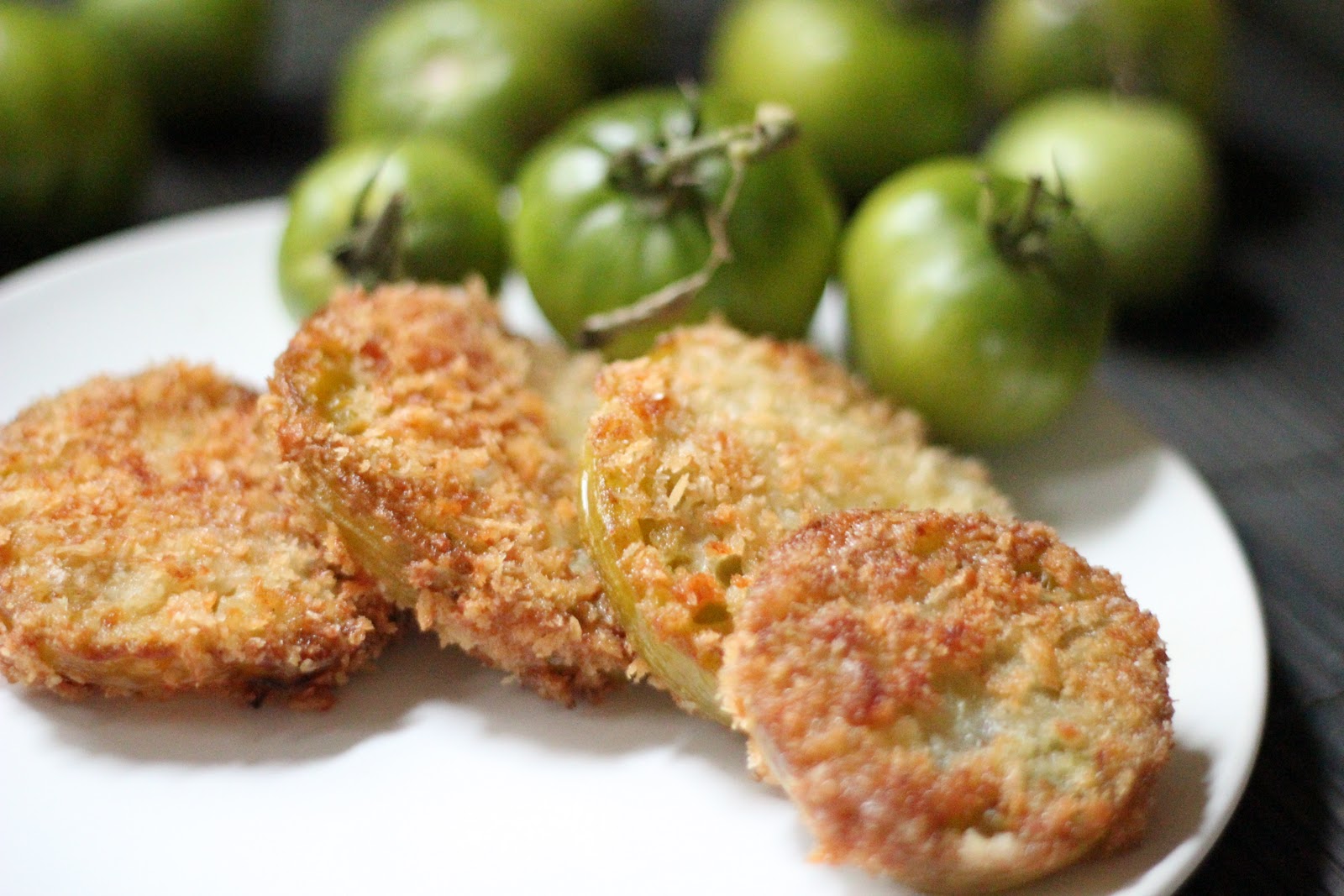 Fried Green Tomatoes: A Southern Classic That’s Crispy, Tangy, and Absolutely Irresistible.